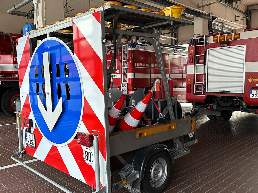 Was es hier nicht alles gibt. Hat jeder von uns schon im Einsatz gesehen. Meist auf der Autobahn! - Besichtigung der Feuerwache 4