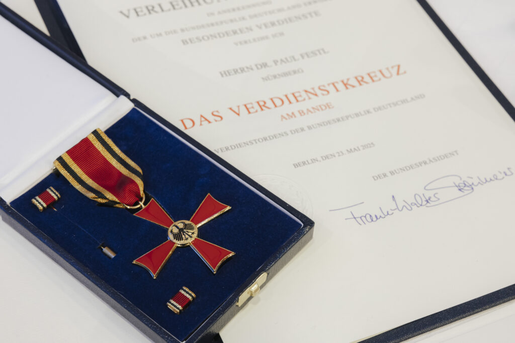 Ordensverleihung in der Heinrich-Lades-Halle in Erlangen am 30.07.2025
Foto: Bayerisches Innenministerium/Giulia Iannicelli