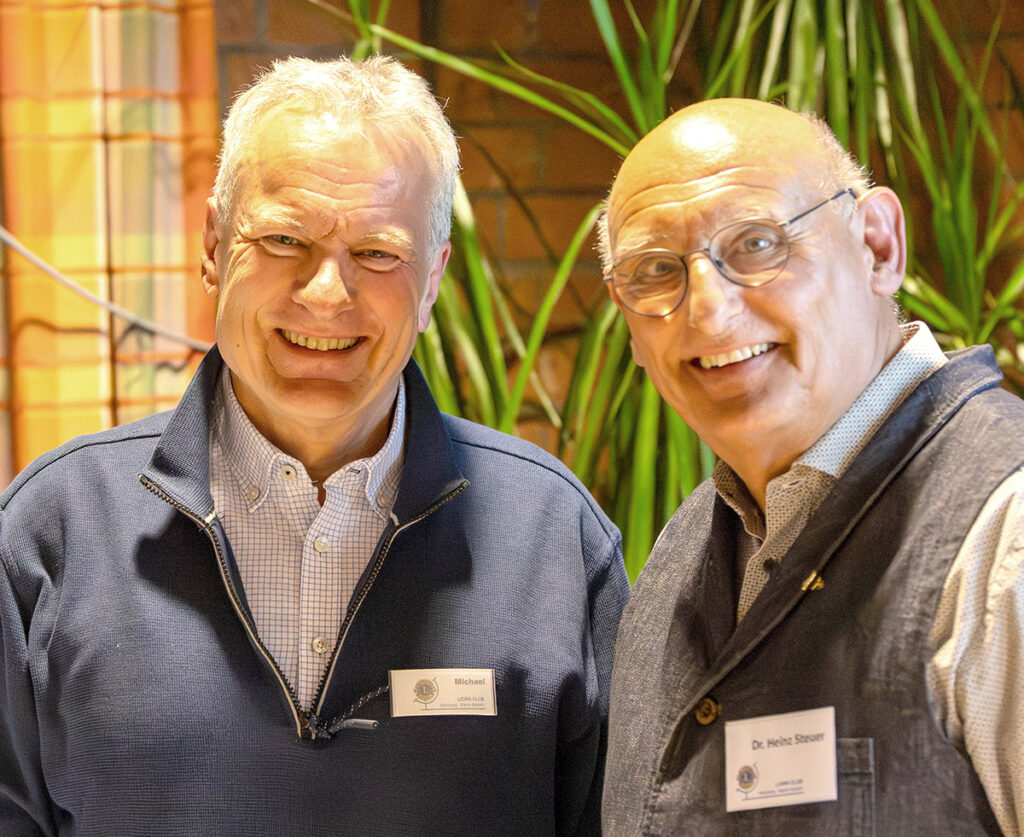 Freuen sich über die Rückmeldungen zum dritten Nürnberger Lions PubQuiz. Michael Gahbauer und Quizmaster Dr. Heinz Steuer